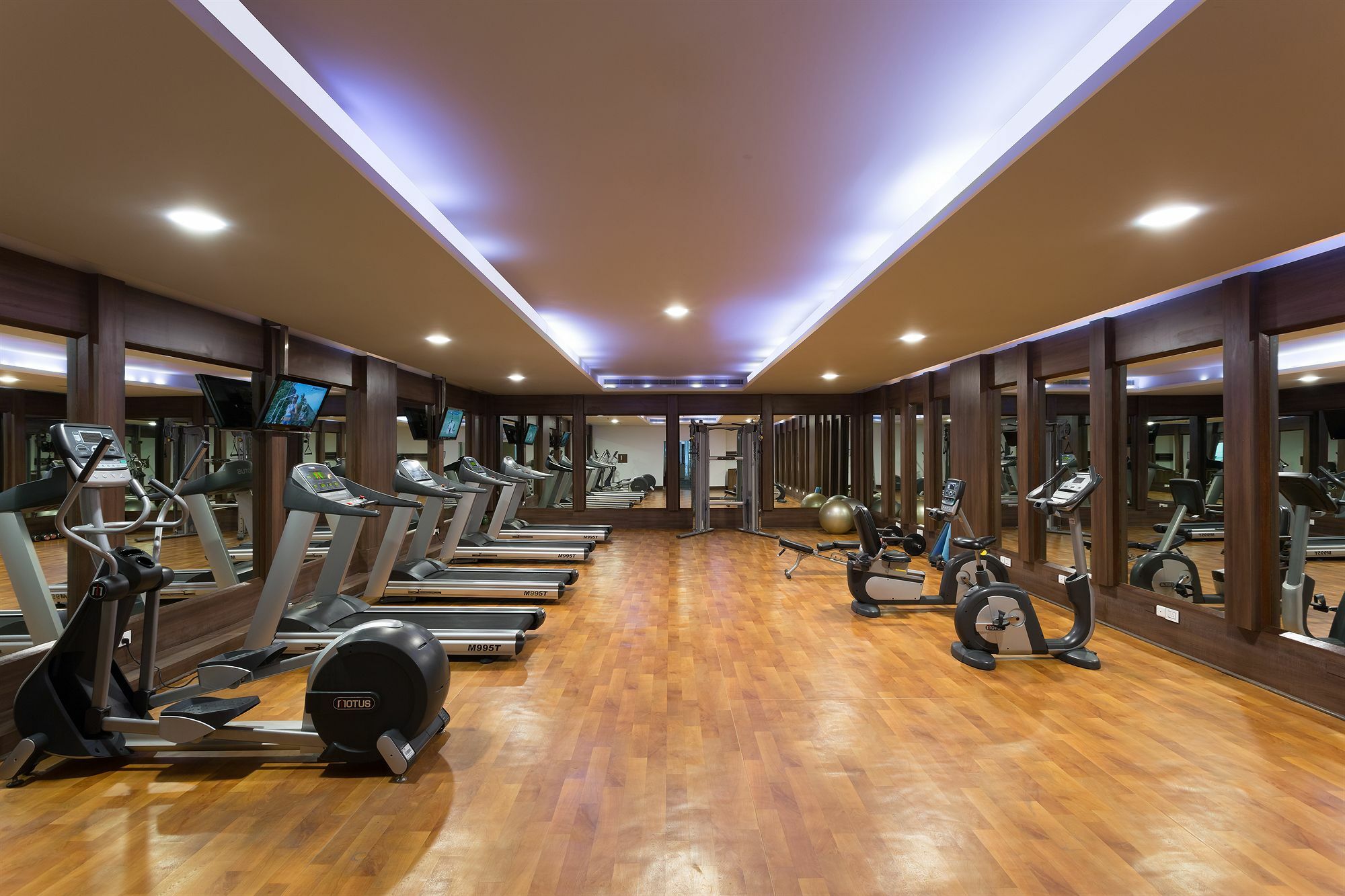 Welcomhotel By Itc Hotels, Dwarka, New Delhi Zewnętrze zdjęcie The gym at the hotel