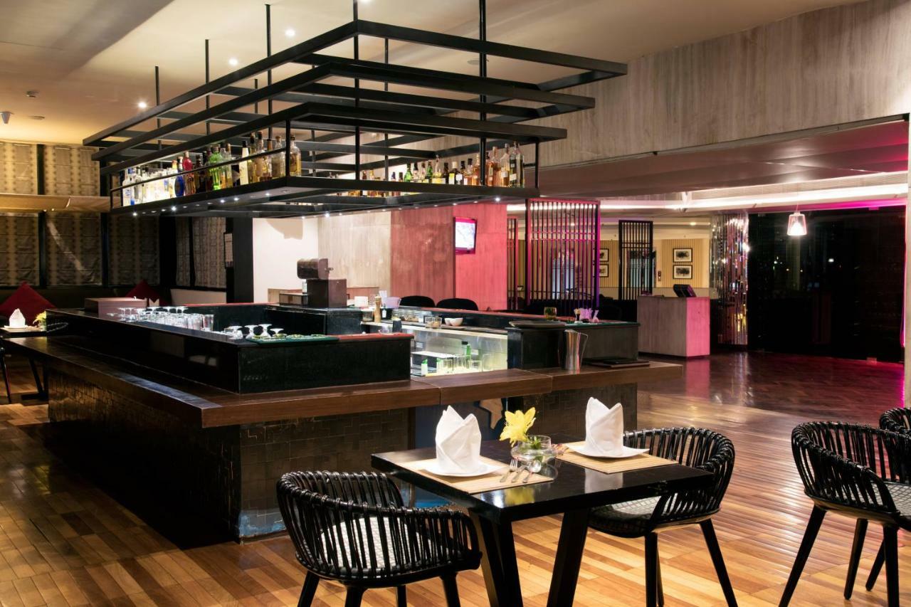 Welcomhotel By Itc Hotels, Dwarka, New Delhi Zewnętrze zdjęcie The Bar